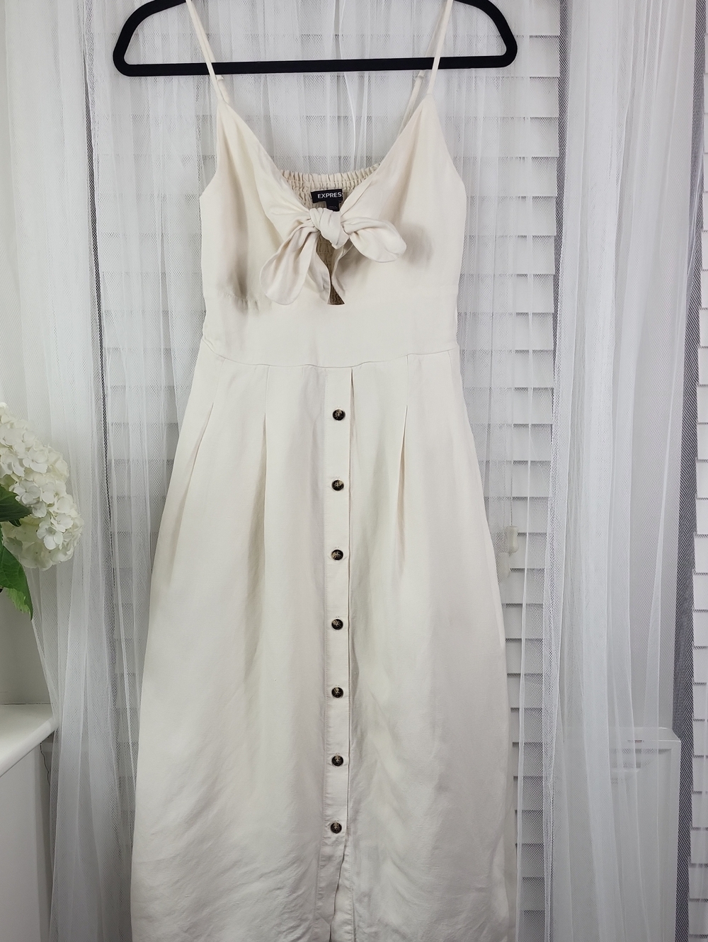 Express Ivory Tie-Front Button-Down Midi Dress linen blend. Size S